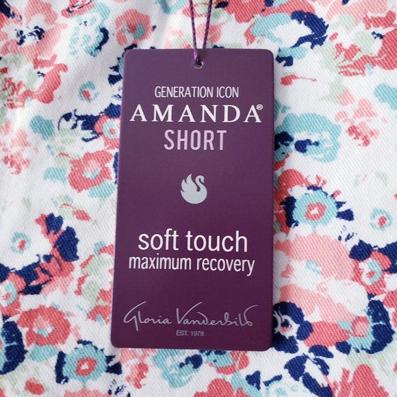 💥SOLD💥 Gloria Vanderbilt Amanda Floral Short - Picture 4 of 7